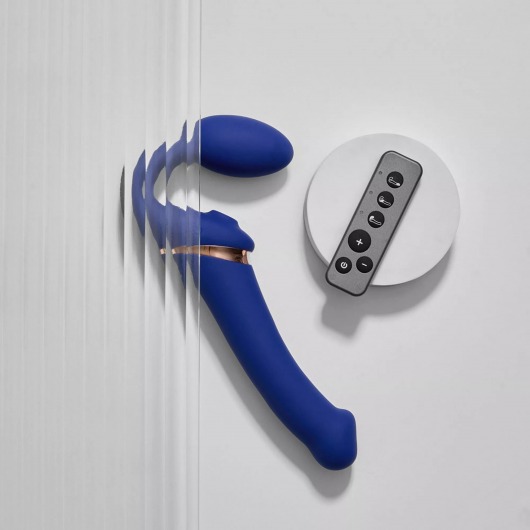 Синий безремневой страпон Multi Orgasm Bendable Strap-On size L с клиторальной стимуляцией - Strap-on-me - купить с доставкой в Стерлитамаке